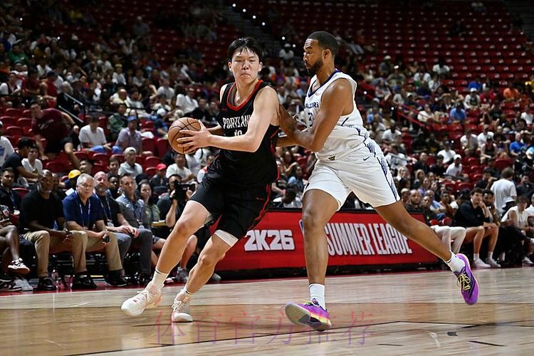 杨瀚森G联赛全场7中4得到19分5篮板,同时出现8失误4犯规 杨瀚森G联赛全场7中4得到19分5篮板,同时出现8失误4犯规